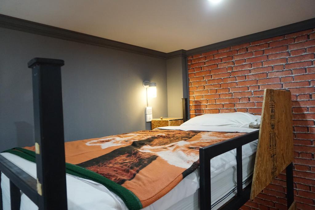 Hotel Baanlansa Bed&Bar Chiang Mai Exterior foto