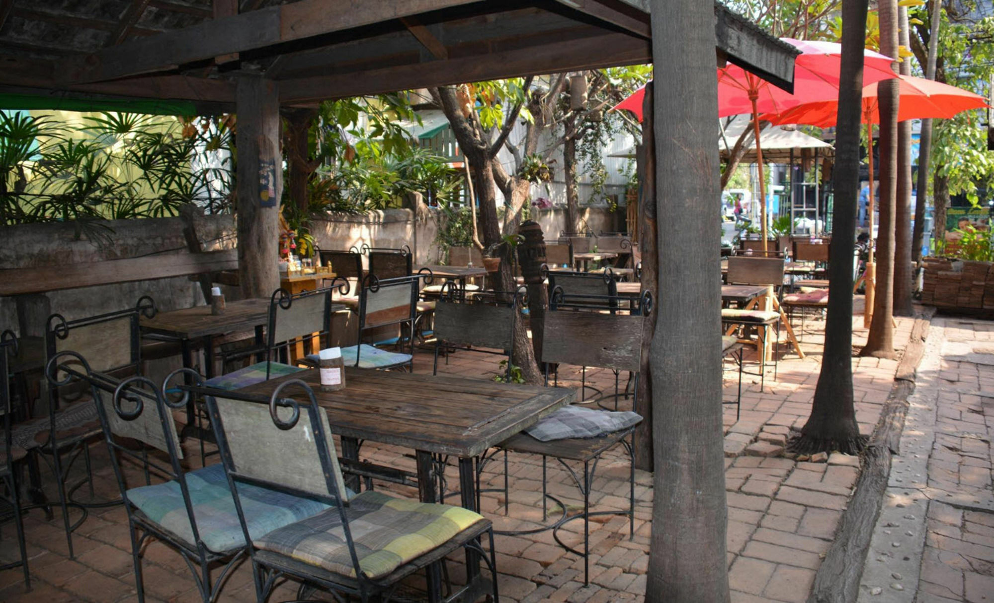 Hotel Baanlansa Bed&Bar Chiang Mai Exterior foto